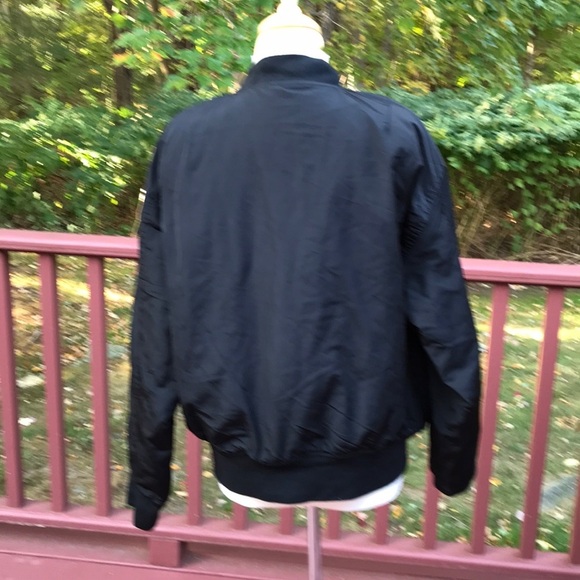 NWT! Pull & Bear medium black zippered jacket - Picture 4 of 9